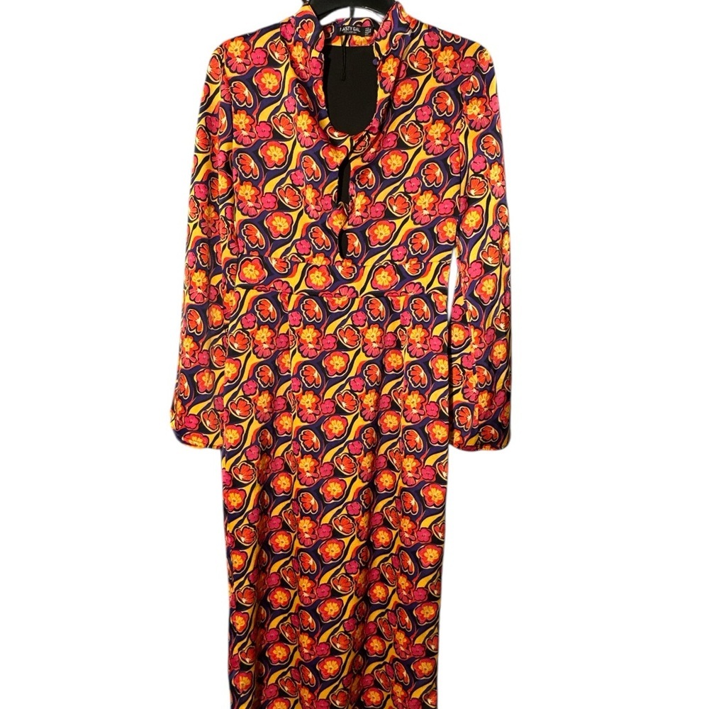 Nasty Gal Vibrant Long Sleeve Dress - Picture 2 of 7
